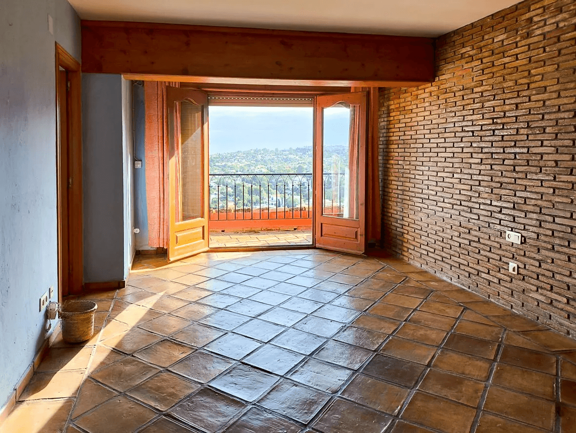 Impresionante villa con vistas al mar en Dénia.