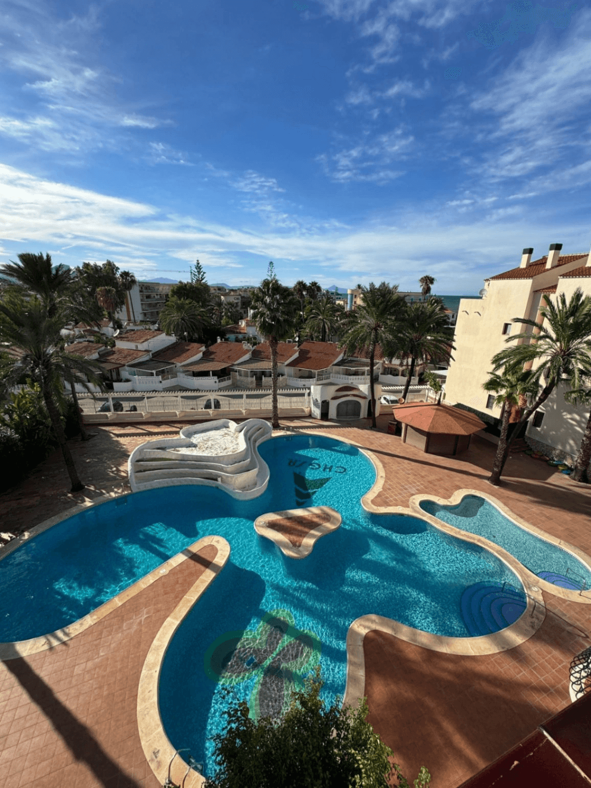 Ático en Denia con 2 dormitorios y piscina comunitaria