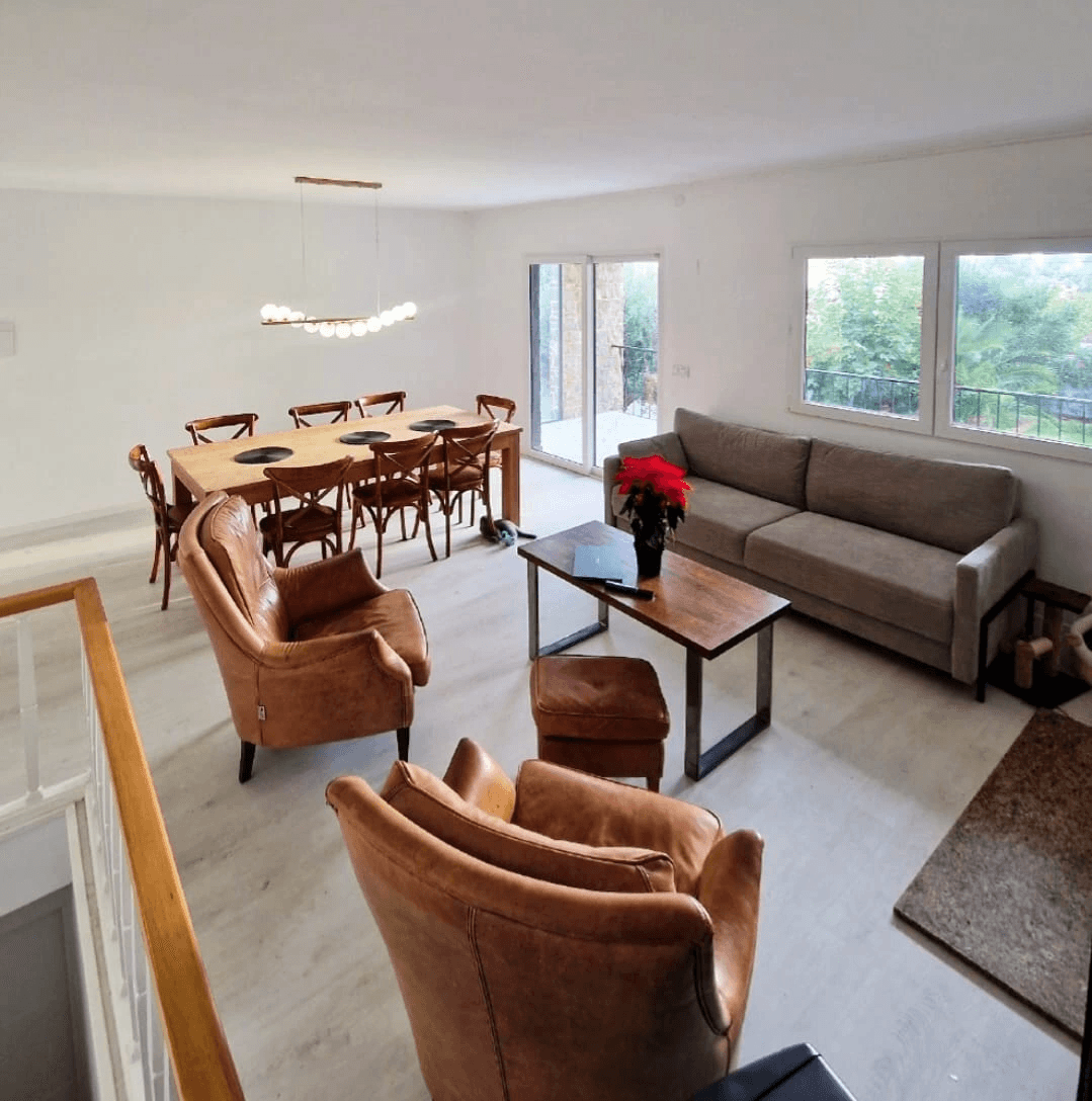 Chalet moderno de 5 habitaciones en venta en Calpe, Alicante