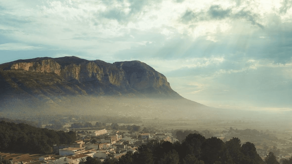 Villa moderna con vistas.