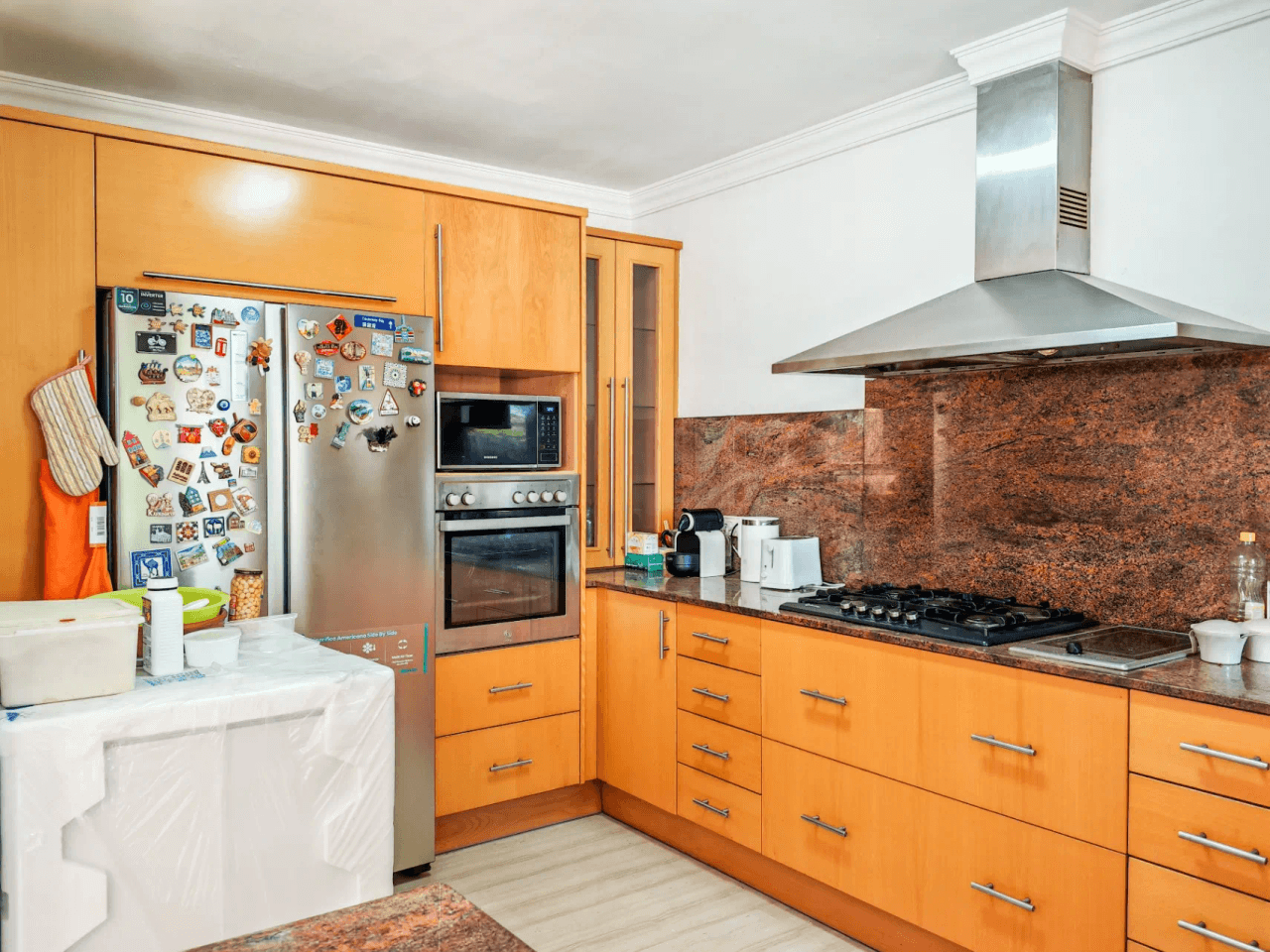 Villa a la venta con muchas posibilidades y vistas despejadas en Denia
