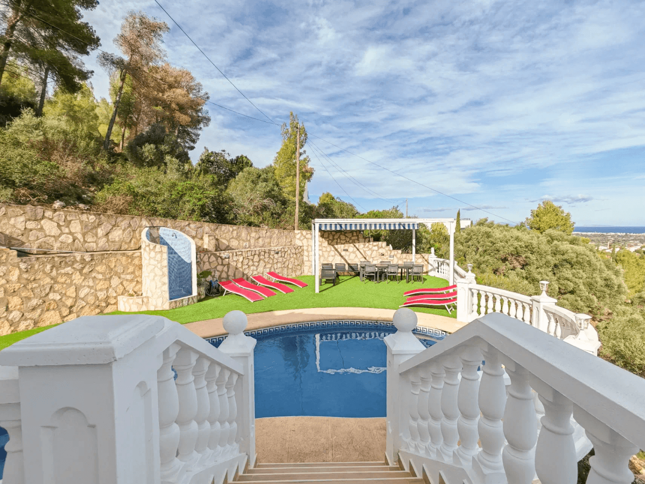 Villa a la venta con vistas al mar de Denia.