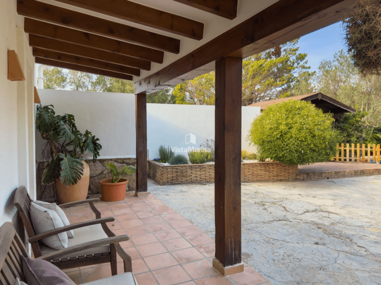 Chalet en venta en El Montgó, Denia: 3 habitaciones y piscina privada.