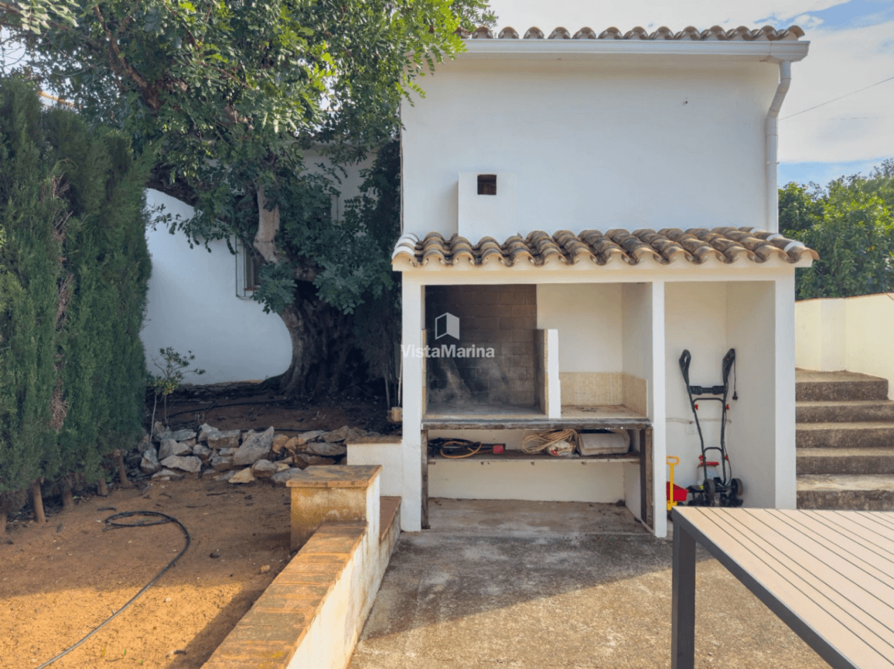 Chalet en venta en El Montgó, Denia: 3 habitaciones y piscina privada.