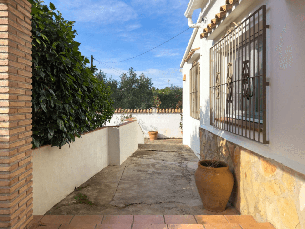Chalet en venta en El Montgó, Denia: 3 habitaciones y piscina privada.