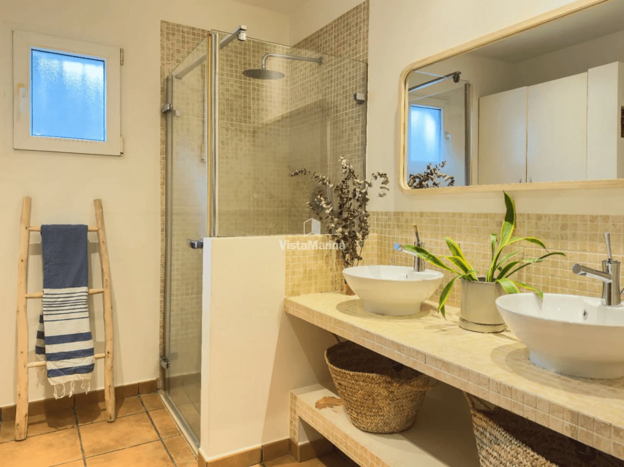Chalet en venta en El Montgó, Denia: 3 habitaciones y piscina privada.