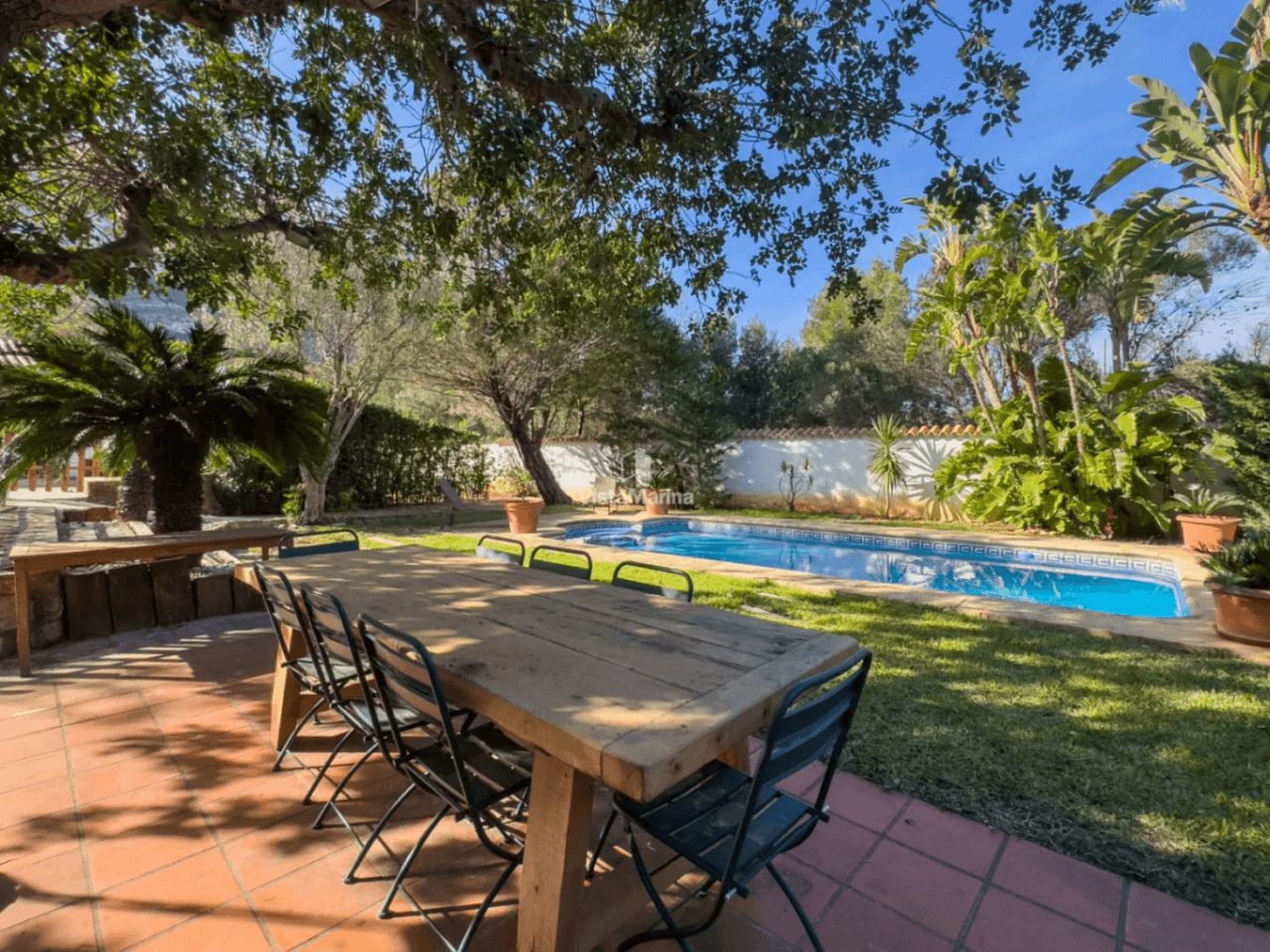 Chalet en venta en El Montgó, Denia: 3 habitaciones y piscina privada.