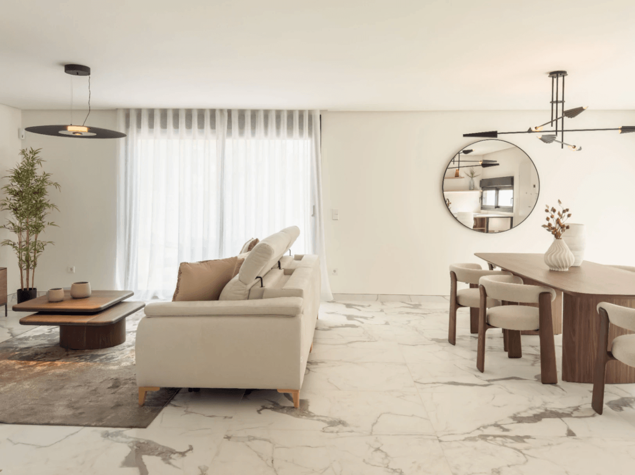 Chalet en venta con 3 dormitorios y piscina en Denia, Alicante