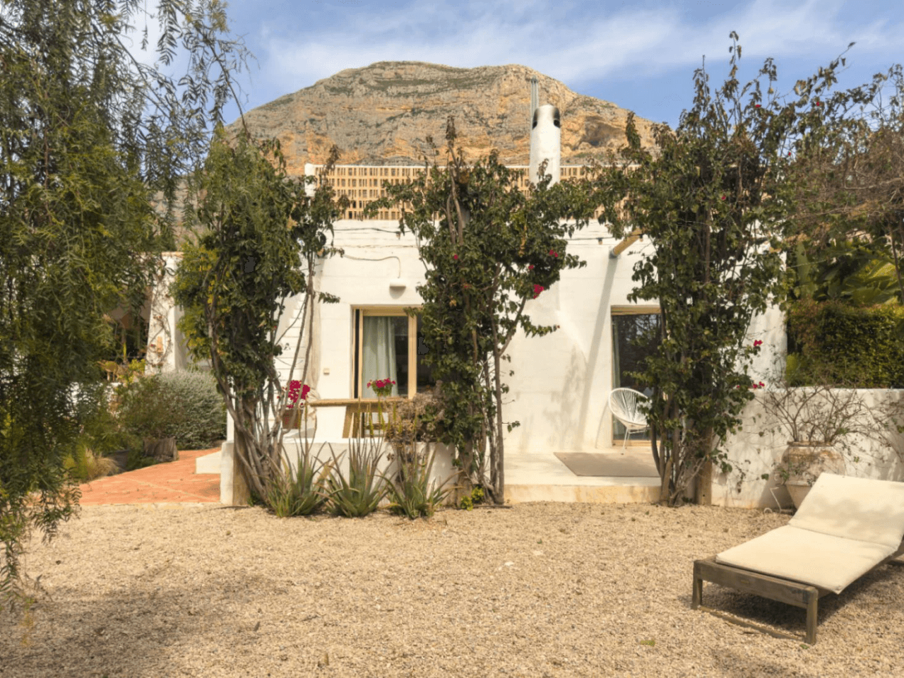 Villa en Jávea con impresionantes vistas al Montgó