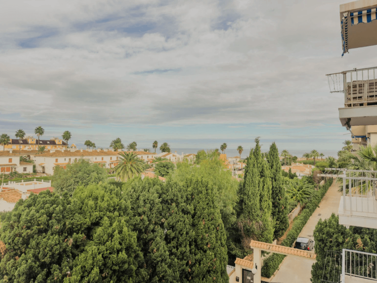 Piso en venta de 2 habitaciones en Las Marinas, Denia
