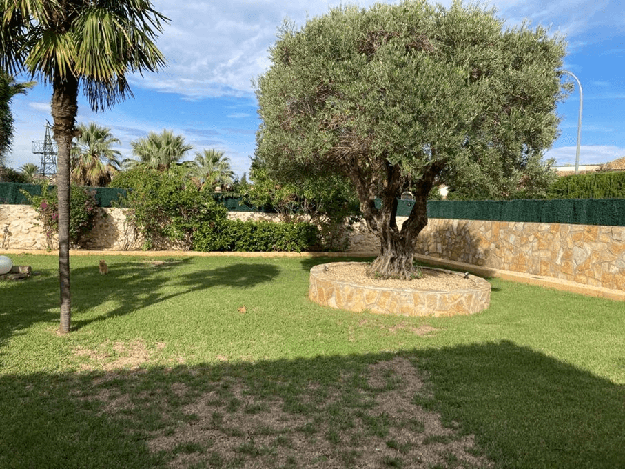 VENTA VILLA CERCA DE DENIA