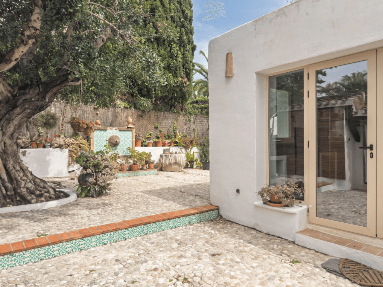 Villa en Jávea con impresionantes vistas al Montgó