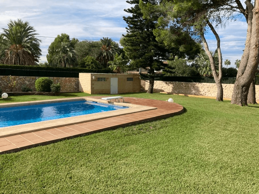 VENTA VILLA CERCA DE DENIA