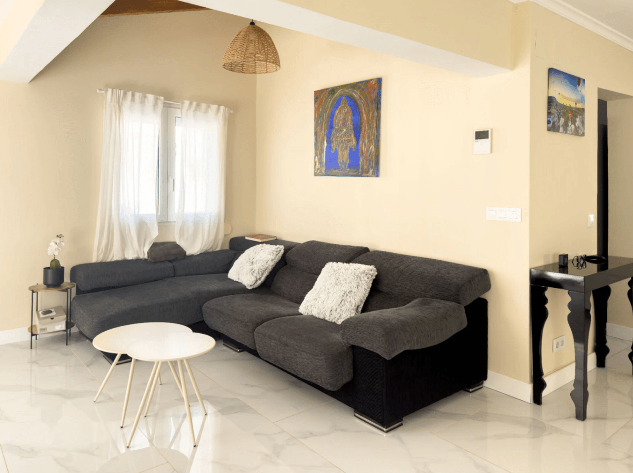 Chalet estilo moderno en venta en Denia con 5 dormitorios y piscina privada