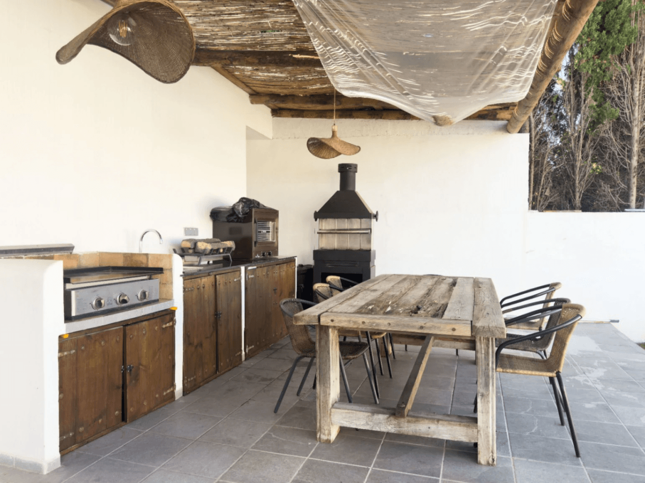 Chalet estilo moderno en venta en Denia con 5 dormitorios y piscina privada