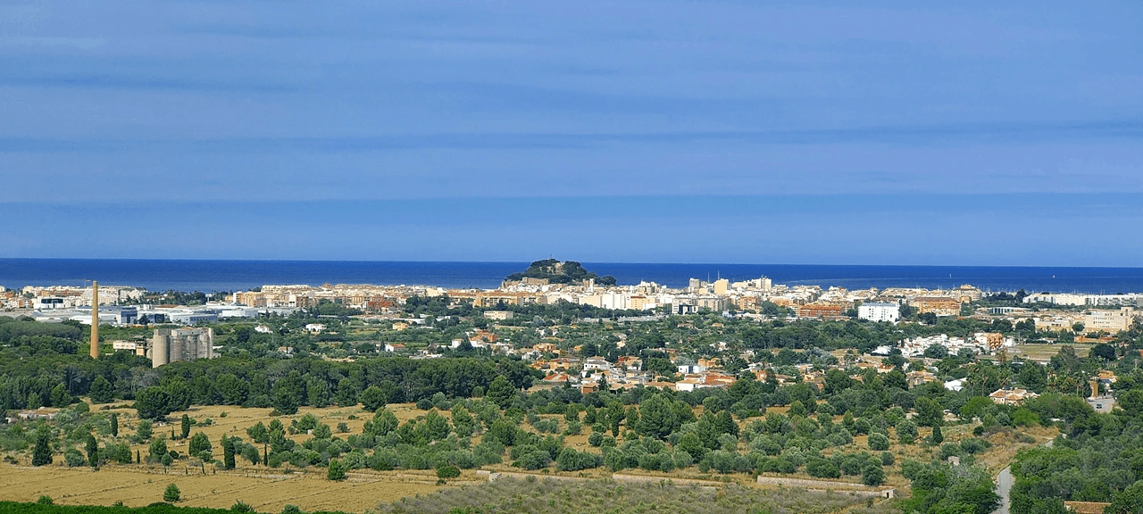 Parcela en Denia con vistas al mar