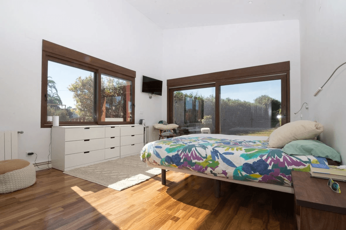 Villa mediterránea con gran parcela.