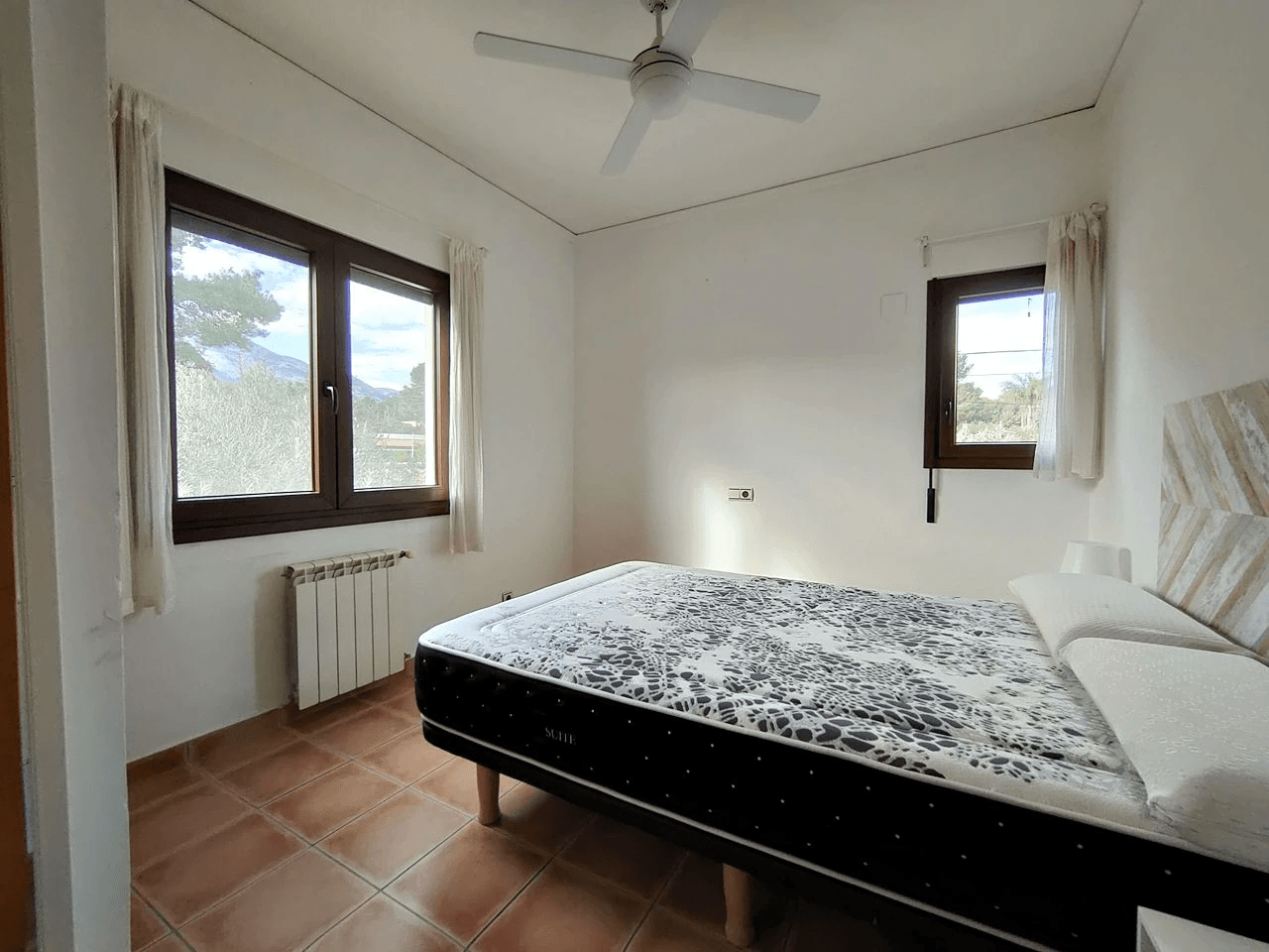 CHALET EN LAS ROTAS