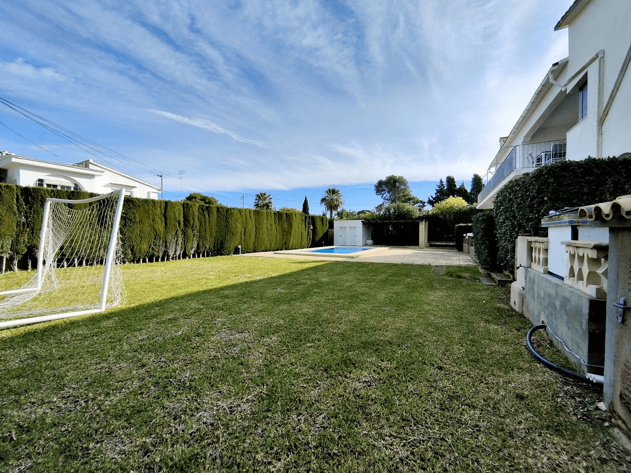 CHALET EN LAS ROTAS