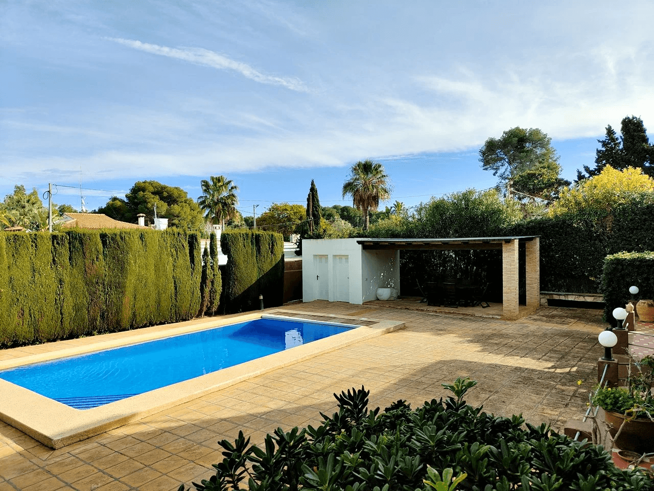 CHALET EN LAS ROTAS
