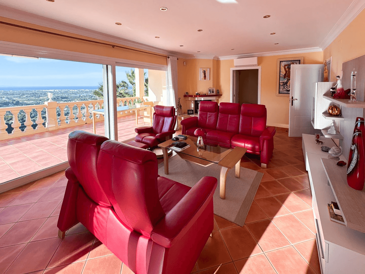 Luxury Villa in Marquesa VI: The Balcony of the Mediterranean