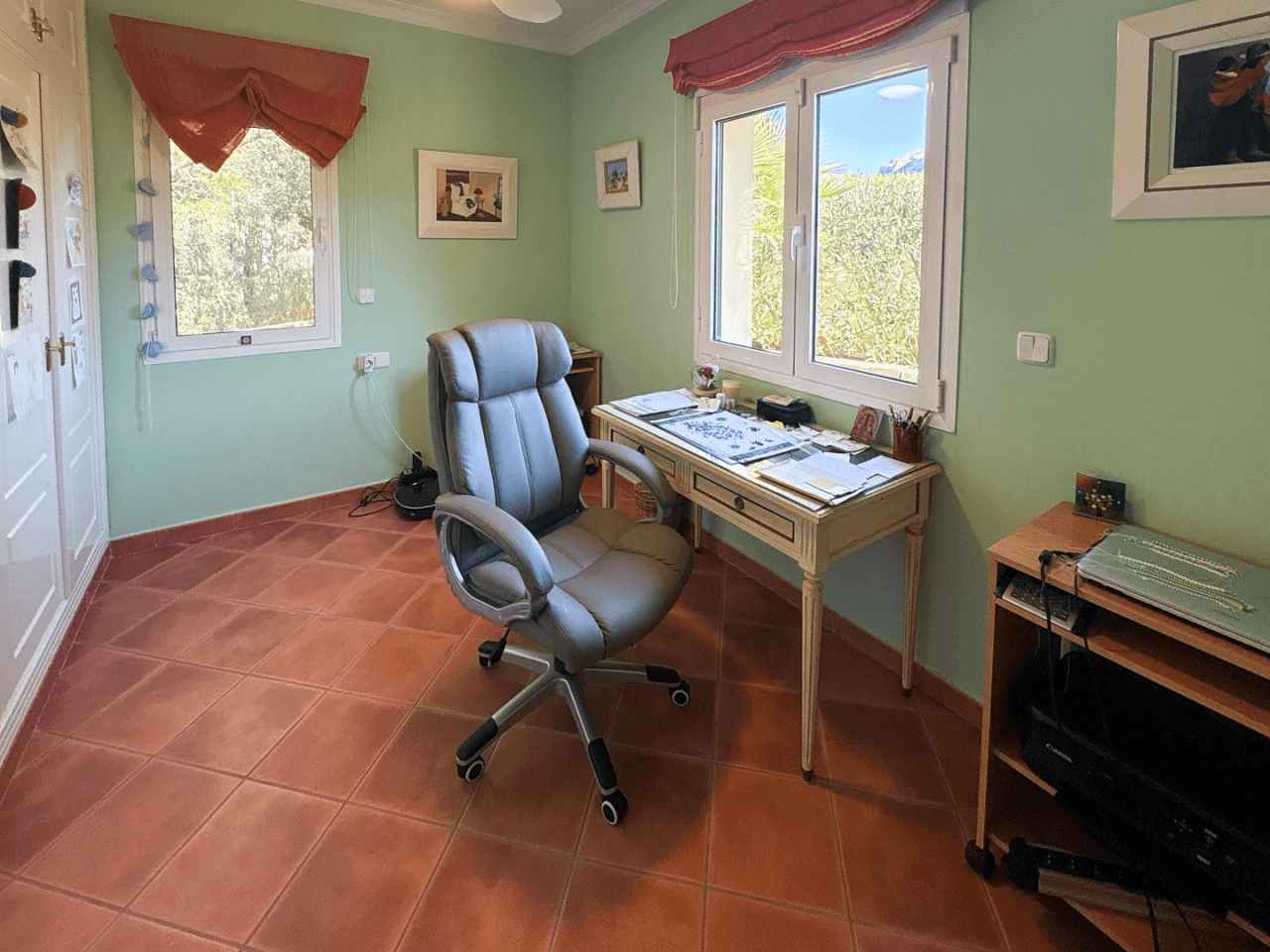 Luxury Villa in Marquesa VI: The Balcony of the Mediterranean