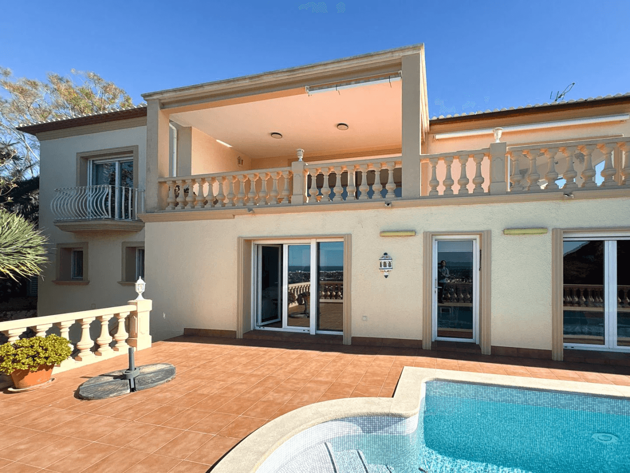 Luxury Villa in Marquesa VI: The Balcony of the Mediterranean