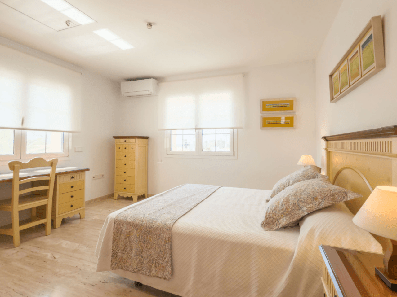 Chalet en venta en Calpe: 5 habitaciones, piscina privada.