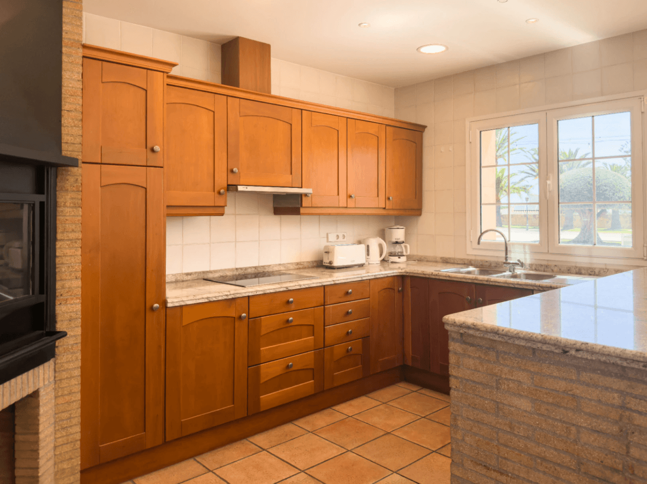 Chalet en venta en Calpe: 5 habitaciones, piscina privada.