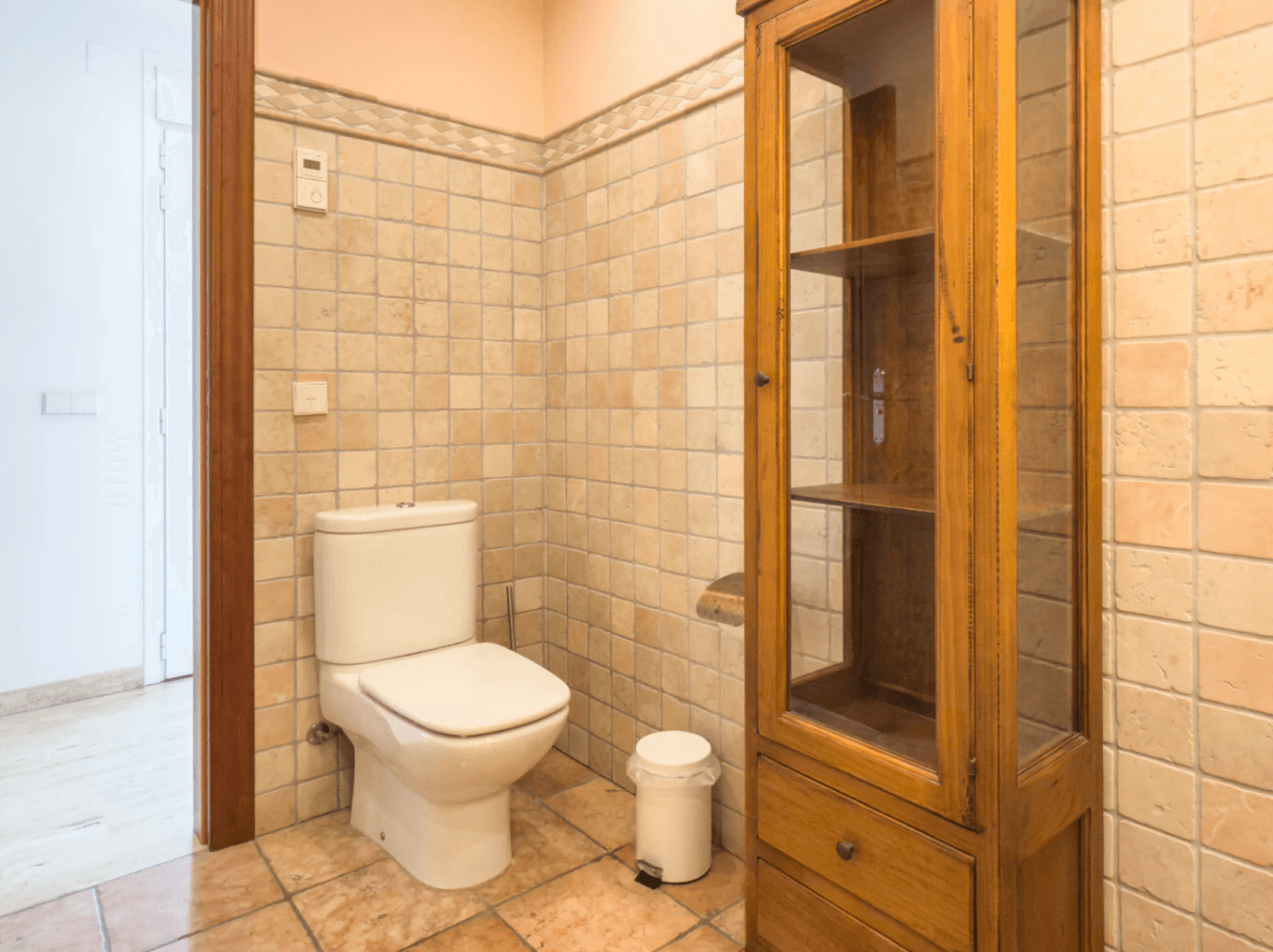 Chalet en venta en Calpe: 5 habitaciones, piscina privada.