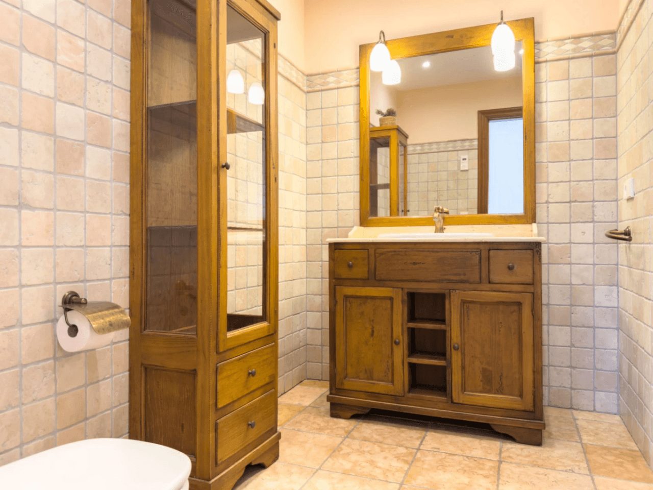 Chalet en venta en Calpe: 5 habitaciones, piscina privada.