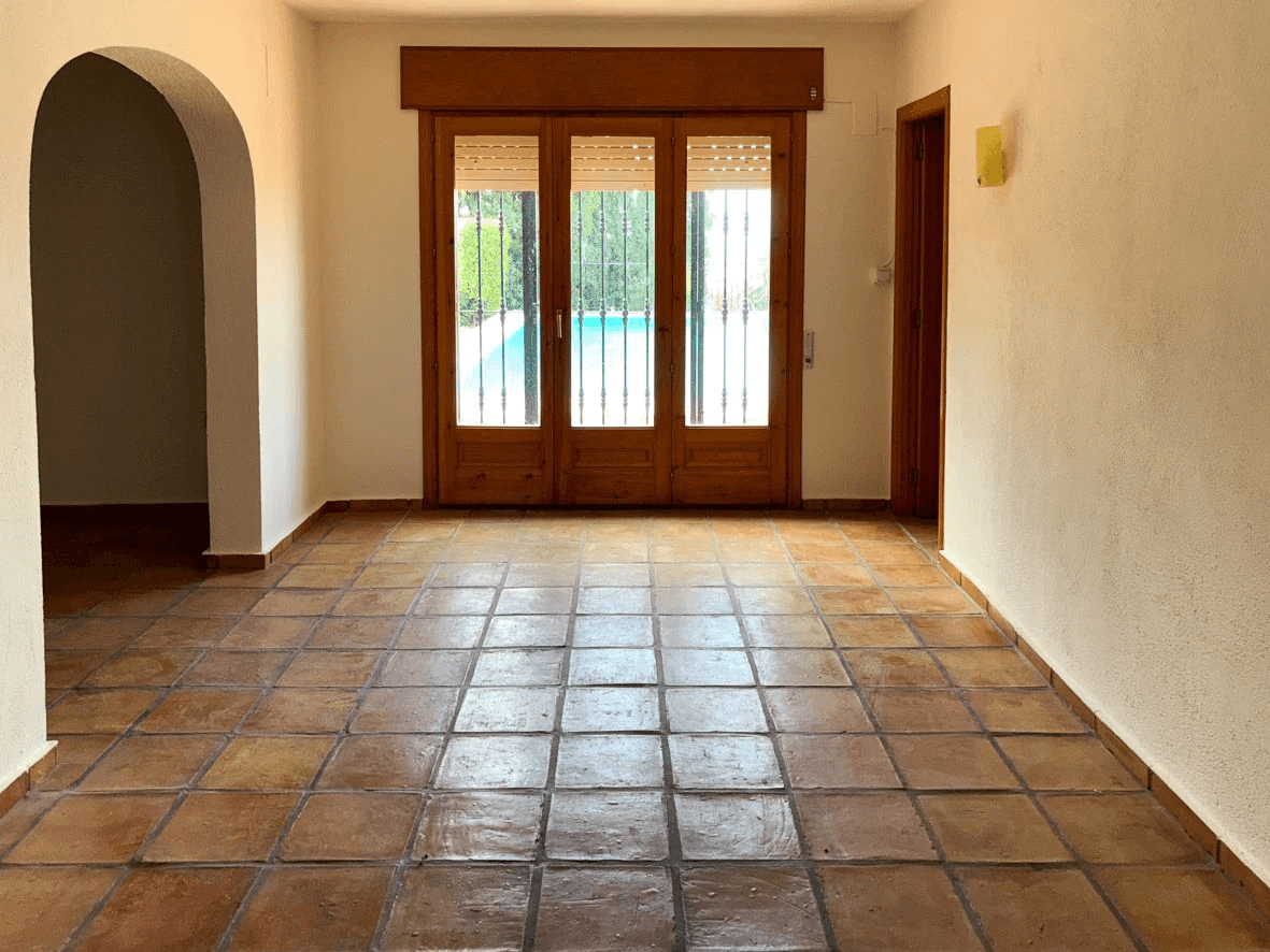 Stunning villa with sea views in Dénia.