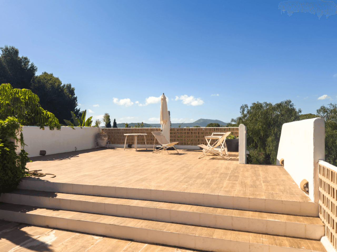 Villa en Jávea con impresionantes vistas al Montgó