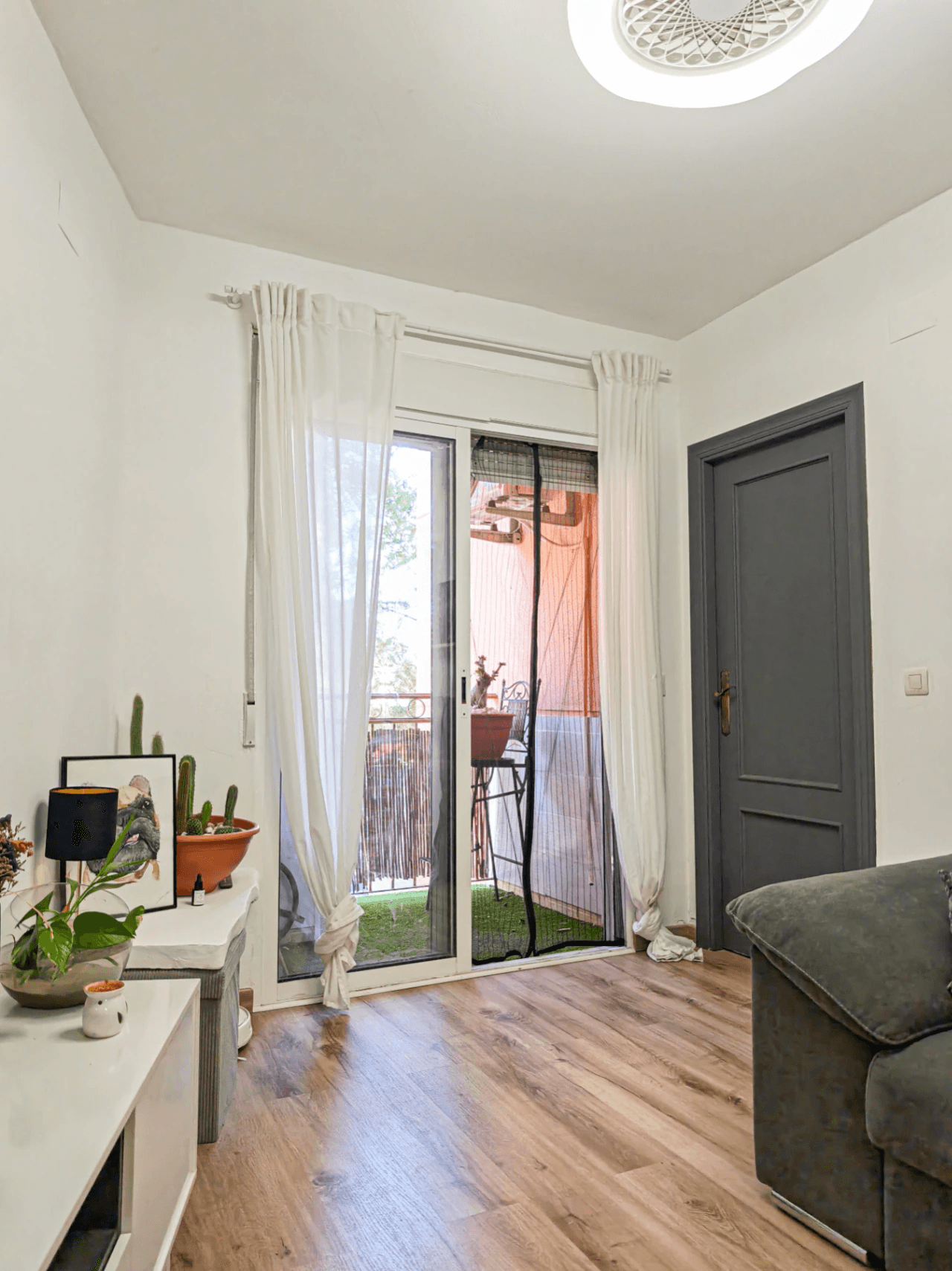 Renovated apartment with elevator for sale, in the center of Denia.