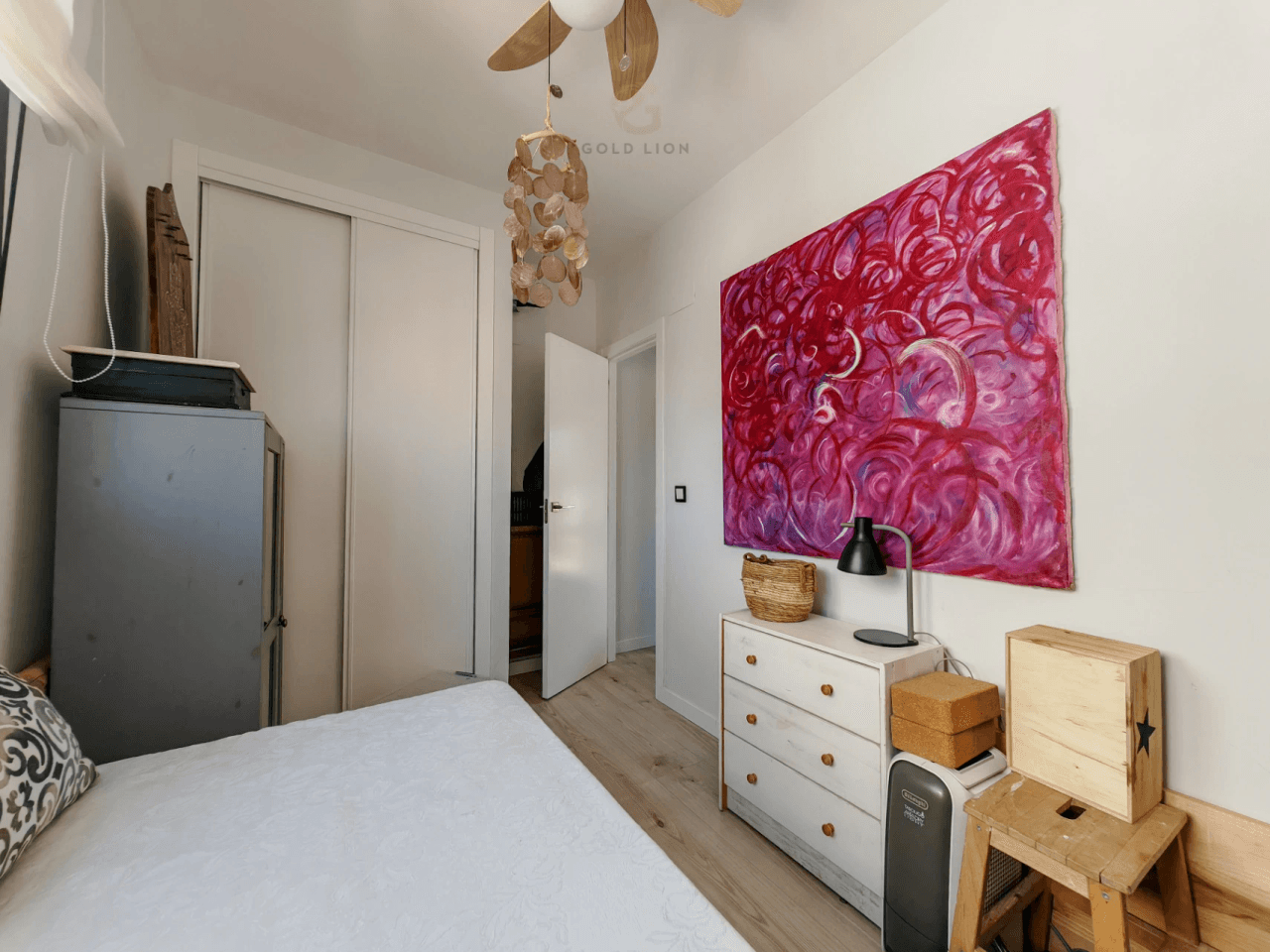 Penthouse for sale with a south orientation and unobstructed views of the park and the mountains.