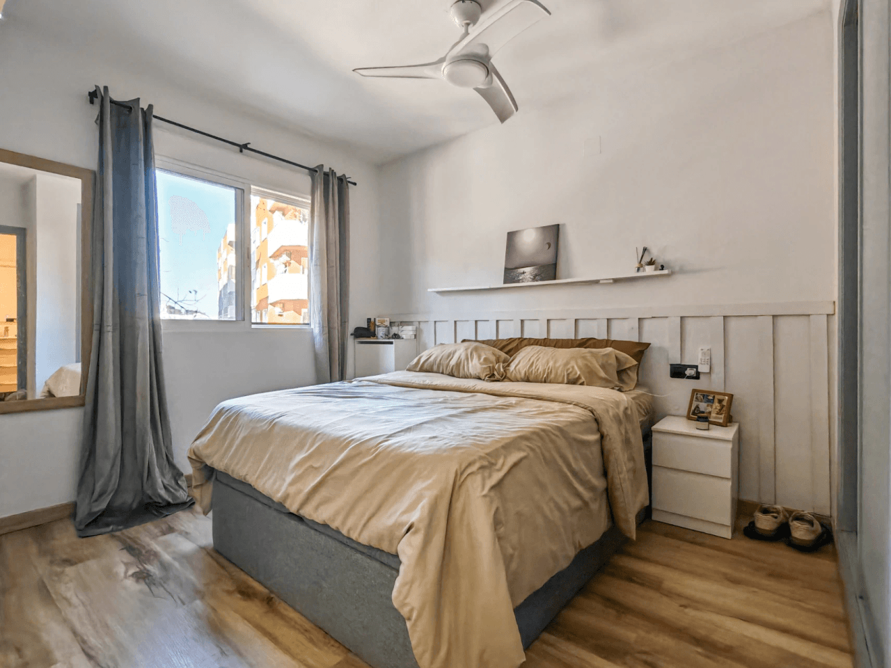 Renovated apartment with elevator for sale, in the center of Denia.