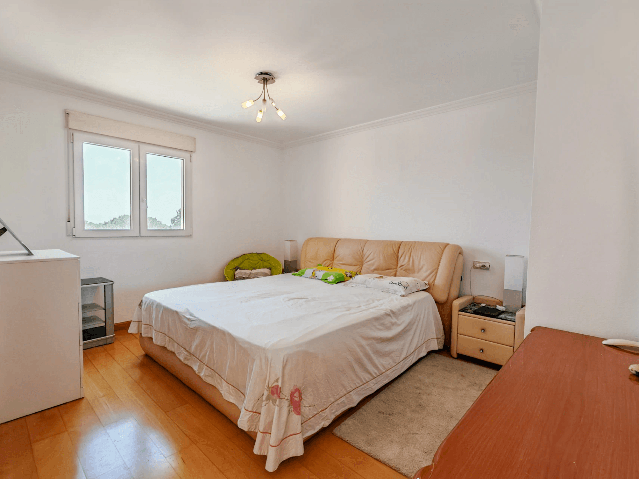 Villa à vendre avec de nombreuses possibilités et de belles vues à Denia