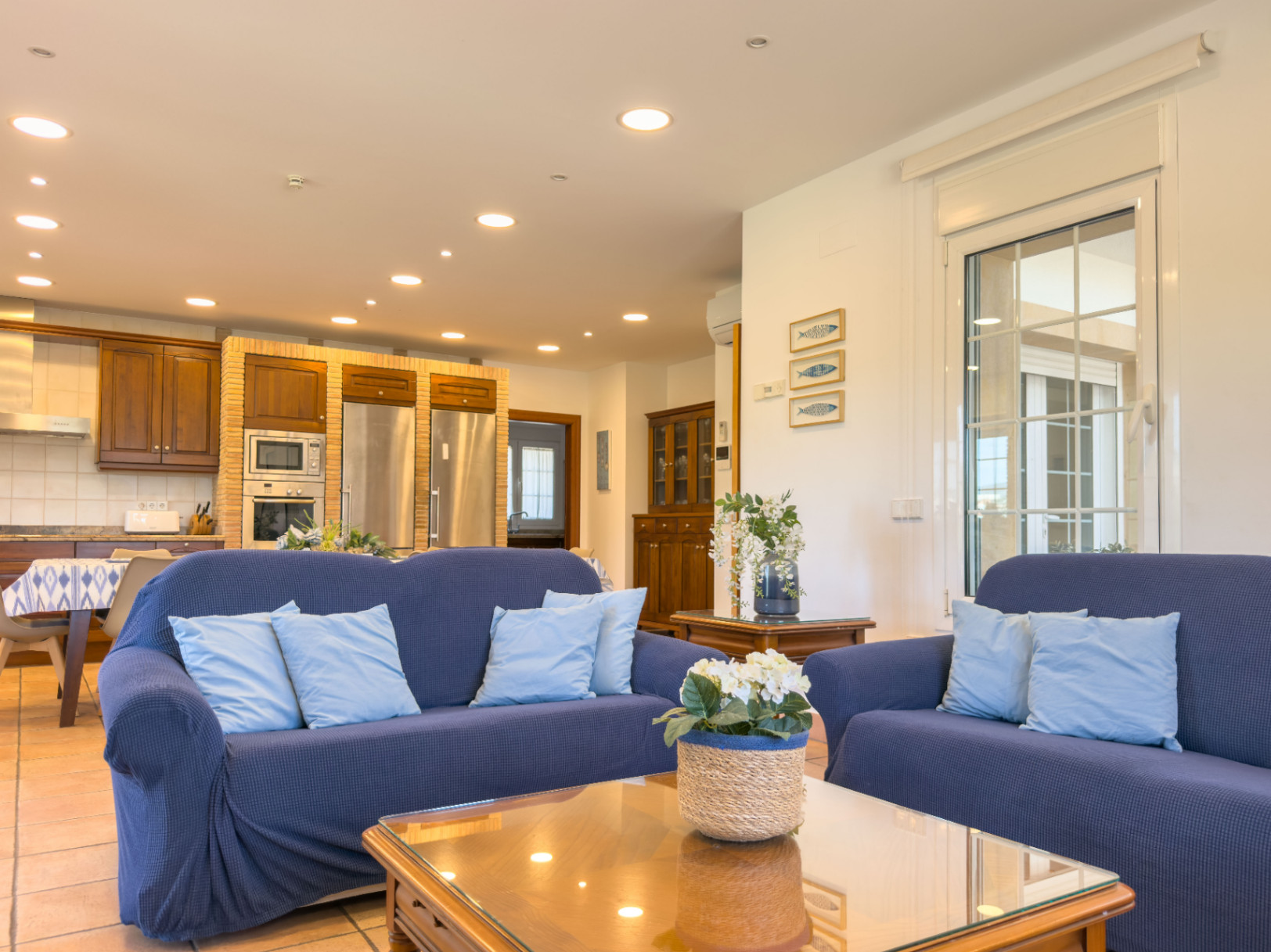 Chalet en venta en Calpe: 5 habitaciones, piscina privada.