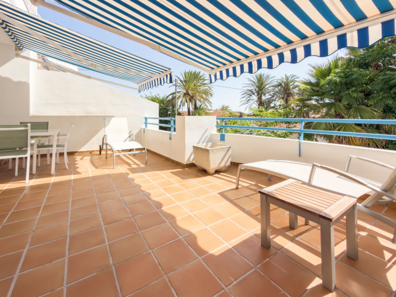 Apartamento en el Km 4 de las Marinas