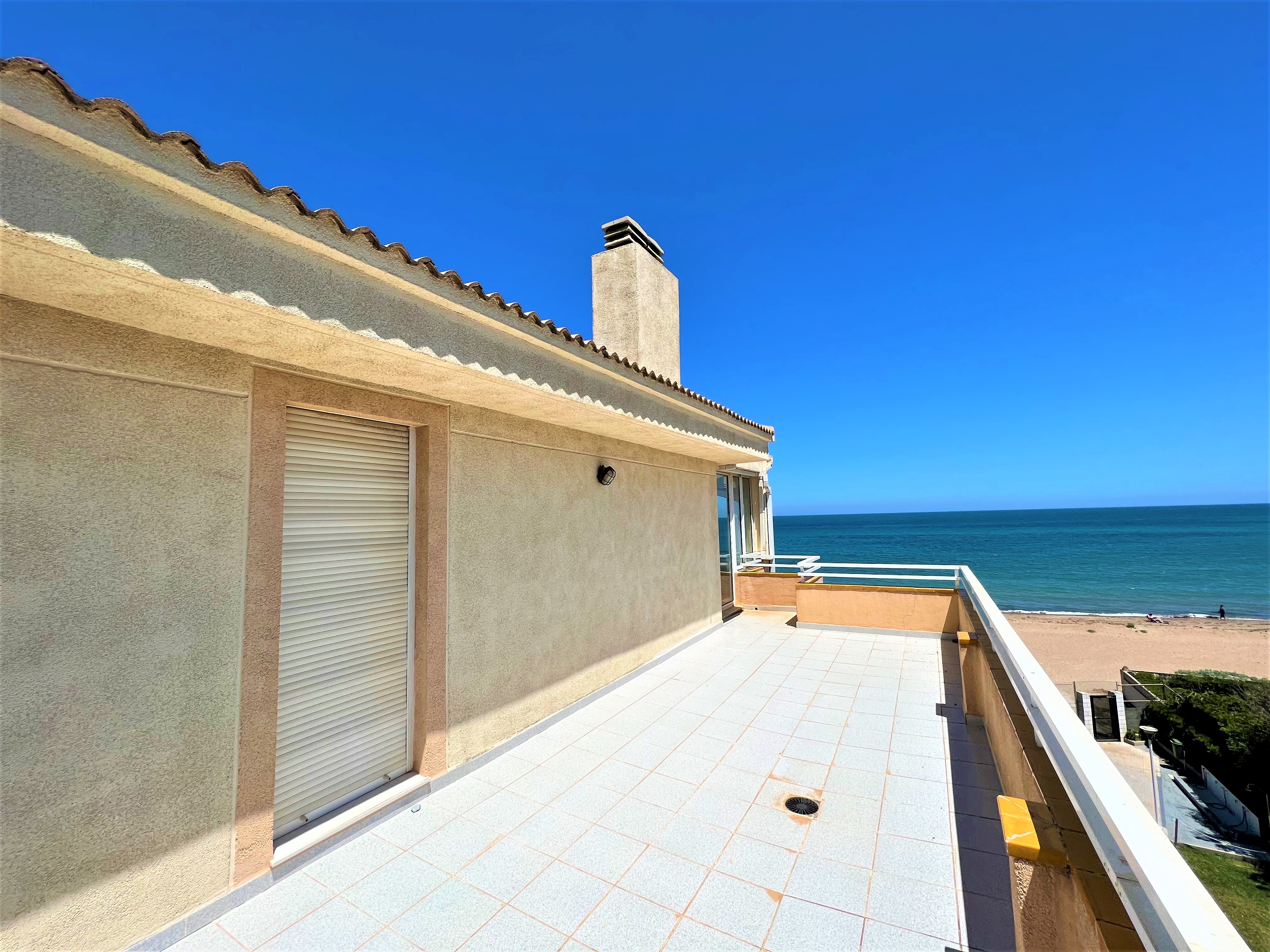 Spectacular penthouse with frontal views of the sea. Dénia, Las Marinas